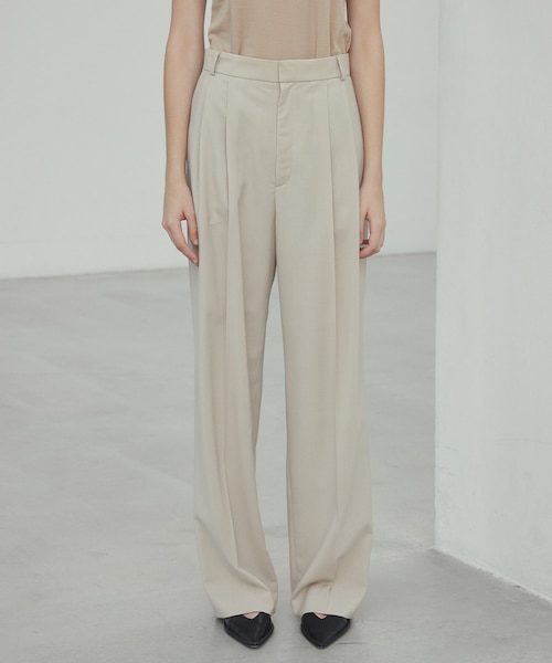 完売品✨ベイジ　beige. ジネット　GINETTE サテンストレートパンツ GINETTE / ストレートパンツ｜ベイジの通販｜&mall（アンドモール