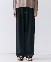 RUE / ドライタッチイージーセミワイドパンツ