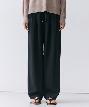 RUE / ドライタッチイージーセミワイドパンツ