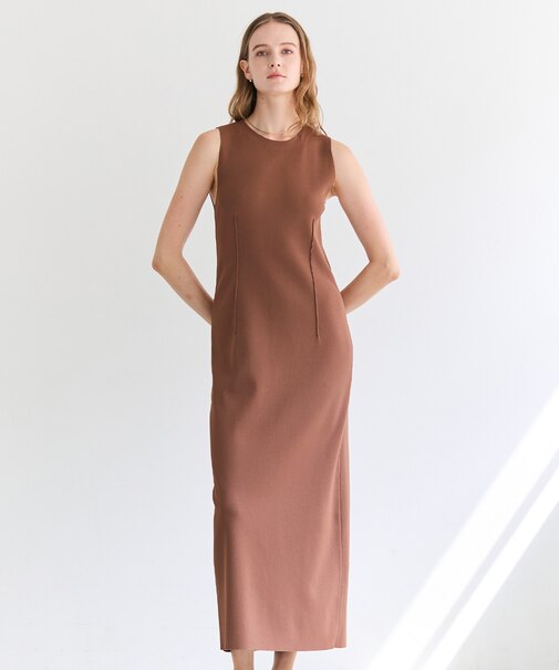 LABRADO / ダーツニット ロングワンピース