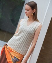 OPTICAL / ペーパーヤーン Vネックリブニット