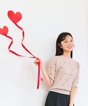 【洗える】ハーフスリーブ ハート刺繍 ニット