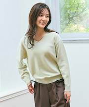 Vネックニットプルオーバー