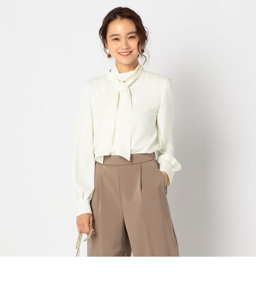 ボウタイブラウス