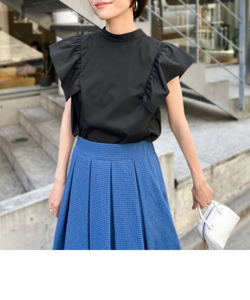 ◇【WEB限定】前後2WAY袖フリルパール釦ブラウス