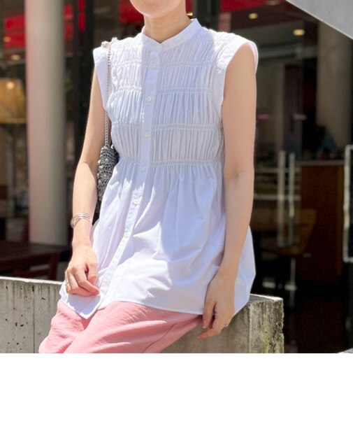 シャーリングブラウス