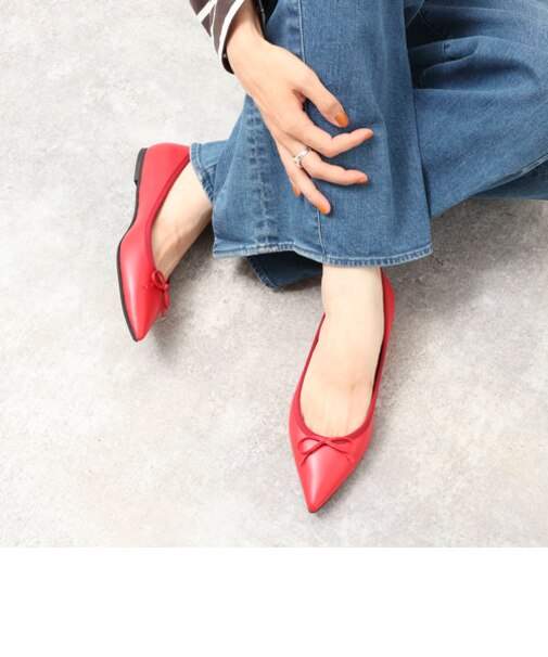 ポインテッドトゥバレエシューズ