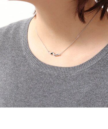 ウエーブトップネックレス