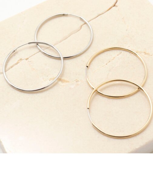 パイプフープピアス