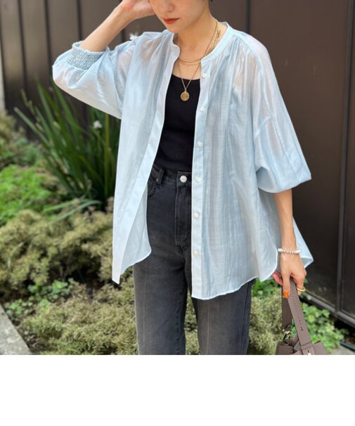 袖口シャーリングブラウス