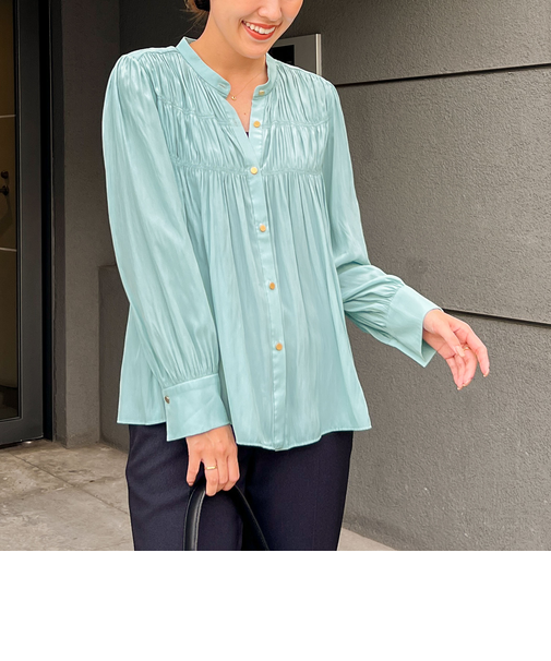 割繊シャーリングブラウス