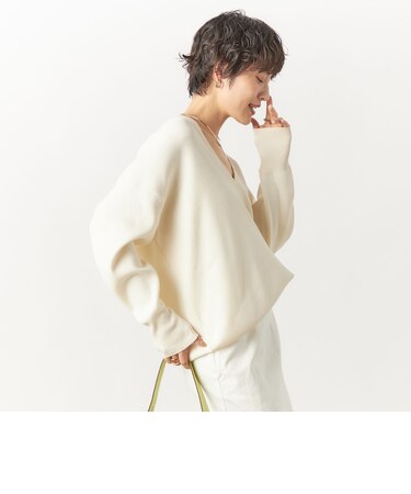 《手洗い可能》深Vネックプルオーバーニット