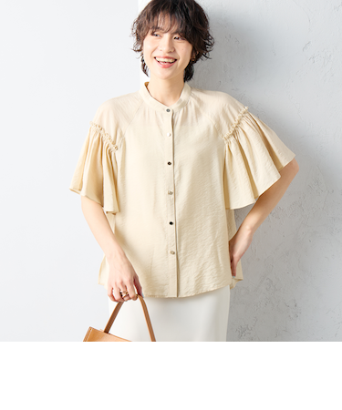 シアーフレアスリーブブラウス