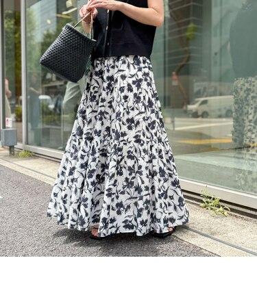 アートフラワーティアードスカート