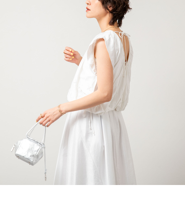 【MARILYN MOON/マリリーンムーン】beads motif taffeta balloon blouse