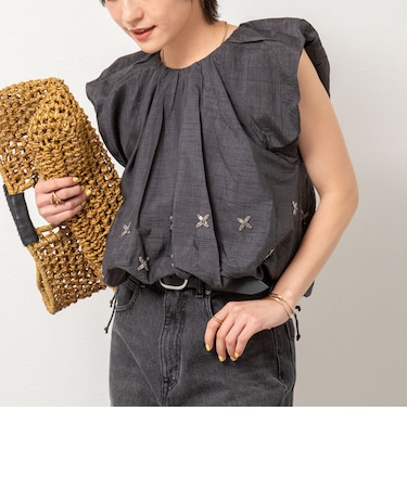 【MARILYN MOON/マリリーンムーン】beads motif taffeta balloon blouse
