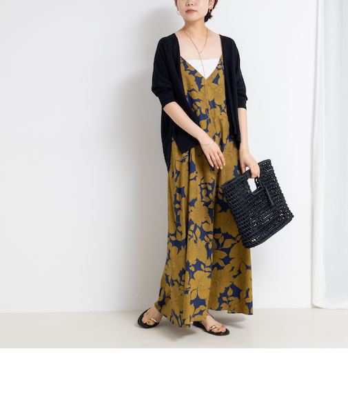 フラワープリント＆ムジキャミワンピース