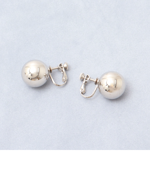 【grace grace/グラスグラス】ボールイヤリング