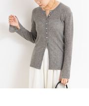 【WEB限定カラーあり】カシミヤ混ガーゼ風リブクルーネックミディ丈カーディガン