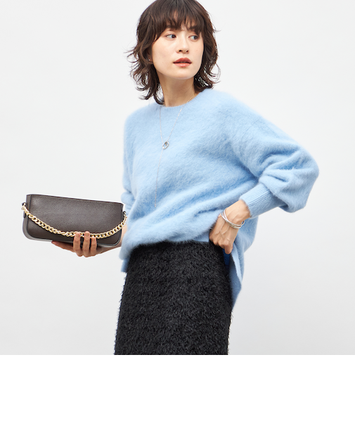 カシミヤ混ヘアリークルーネックプルオーバー