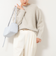 ベージュ