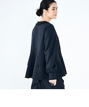 《セットアップ対応》ウォッシャブル衿プリーツペプラムブラウス