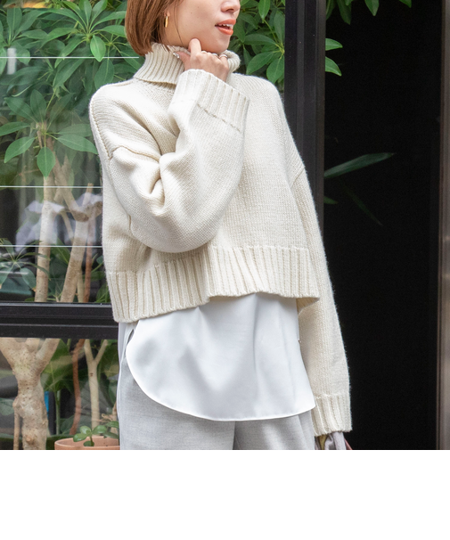 ブライト紡毛サイドジップショート丈タートルネック