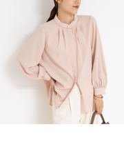 ウォッシャブルバックサテンパール釦タックブラウス