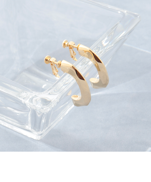 【grace grace/グラスグラス】ロックC型イヤリング