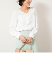 ウォッシャブルサテンアシンメトリーラッフルブラウス