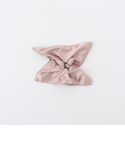 NOLLEYSサテンスクエアキラドットシュシュ