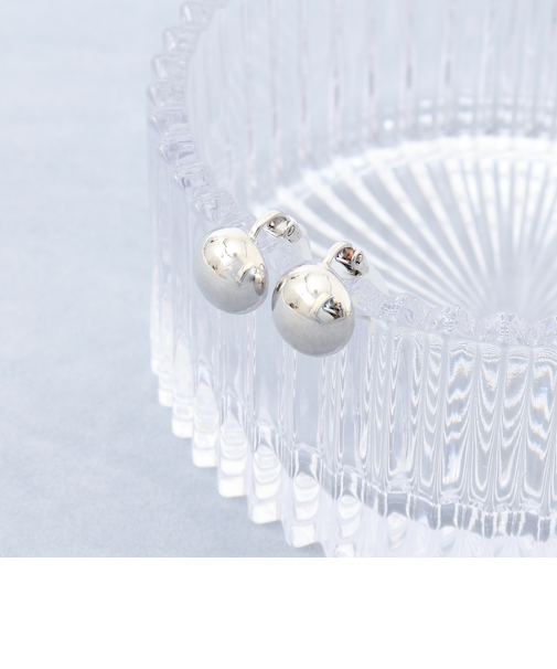 【grace grace/グラスグラス】ラウンドドームイヤリング