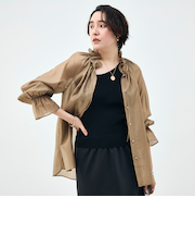 ウォッシャブルシアーオーガンジーフリルネックブラウス