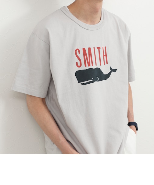 【BARNS OUTFITTERS】別注 SMITH プリントTシャツ 26SS