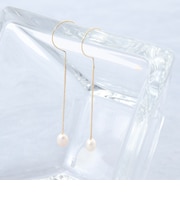 【grace grace/グラスグラス】ハテナスウィングパールピアス