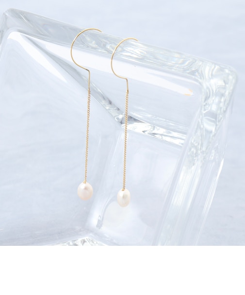 【grace grace/グラスグラス】ハテナスウィングパールピアス