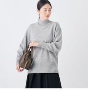 カシミヤ混紡毛ハイネックプルオーバー