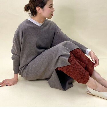 [新色追加]【WEB限定カラーあり】三角袖スリット入りニットワンピース