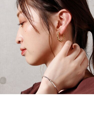 ねじりフープピアス