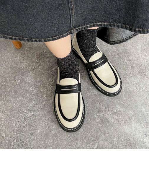 ステッチコインローファー