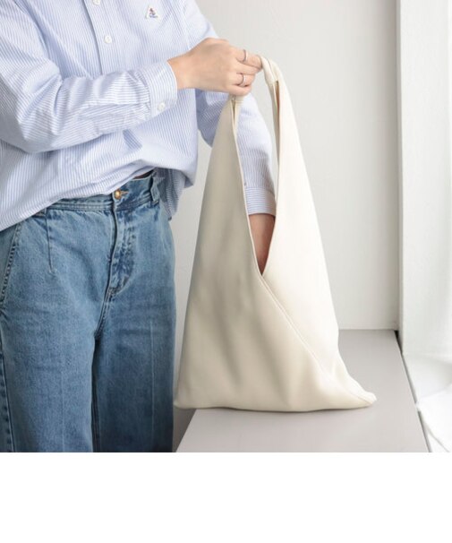 三角ニットバッグ