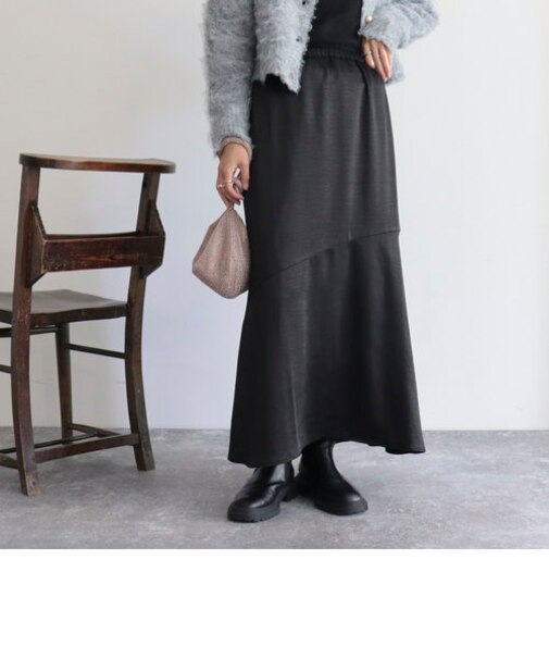 サテンマーメイドスカート