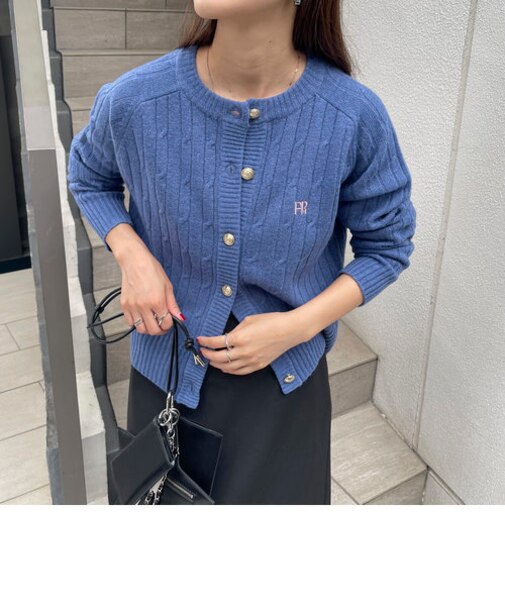 ケーブル柄刺繍入りカーディガン