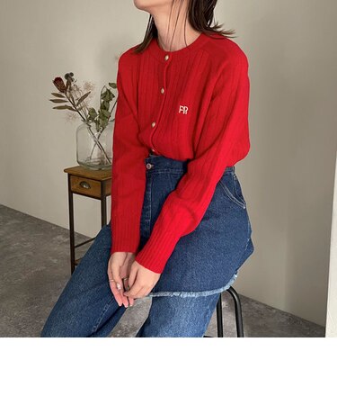 ケーブル柄刺繍入りカーディガン