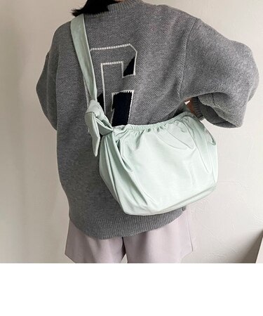 ハーフムーン結びショルダーバッグ