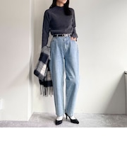 ストレートデニムパンツ