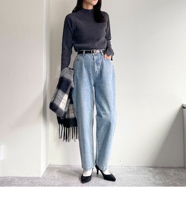 ストレートデニムパンツ