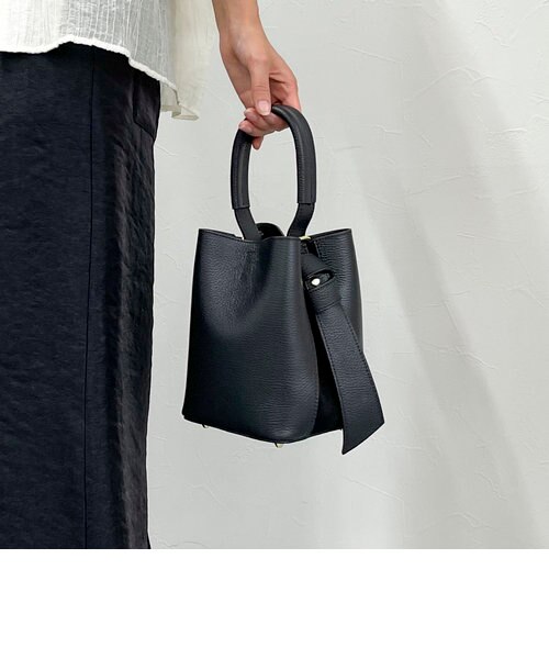 新品　【AULENTTI/オウレンティ】マルチWAYレザーバケツバッグ AULENTTI/オウレンティ】マルチWAYレザーバケツバッグ｜フレディ