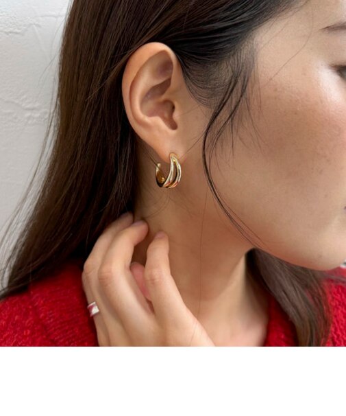 ダブルリングピアス