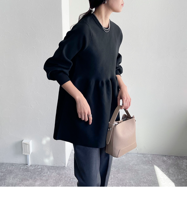 ペプラムシルエットニットプルオーバー